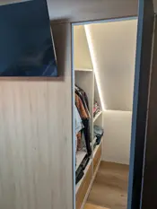 Begehbarer Kleiderschrank