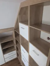 Kleiderschrank in Hochglanz