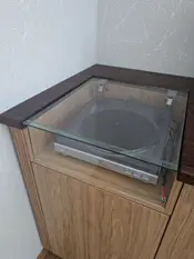 Wohnzimmer mit echten Gemälde auf Leinwand