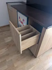 Wohnzimmer mit echten Gemälde auf Leinwand